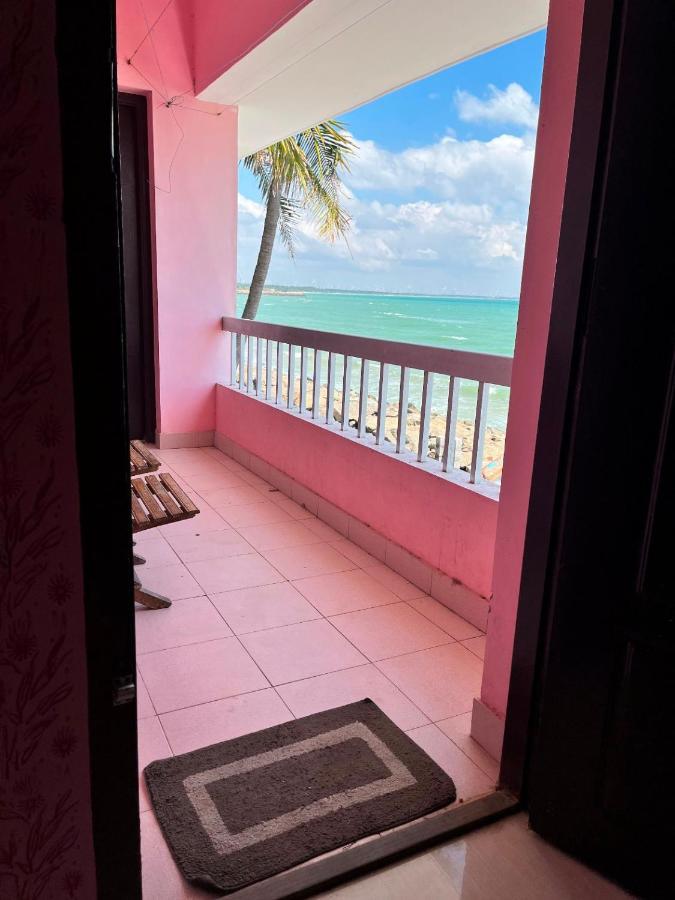 Phoenix Beach Resort Канниякумари Экстерьер фото