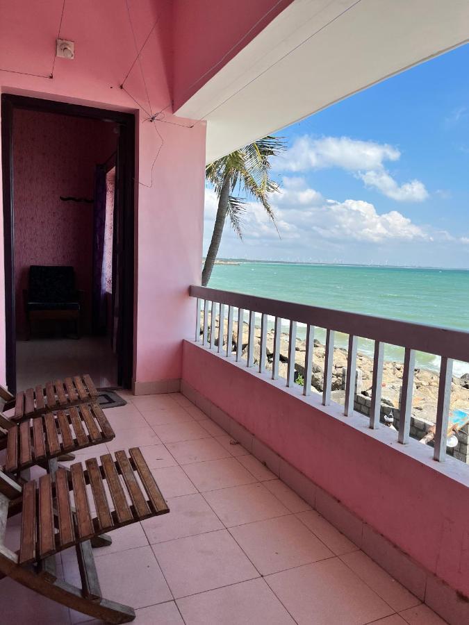 Phoenix Beach Resort Канниякумари Экстерьер фото